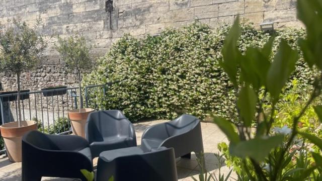 Le Grand Rouget Apartment Beaucaire  Exterior photo