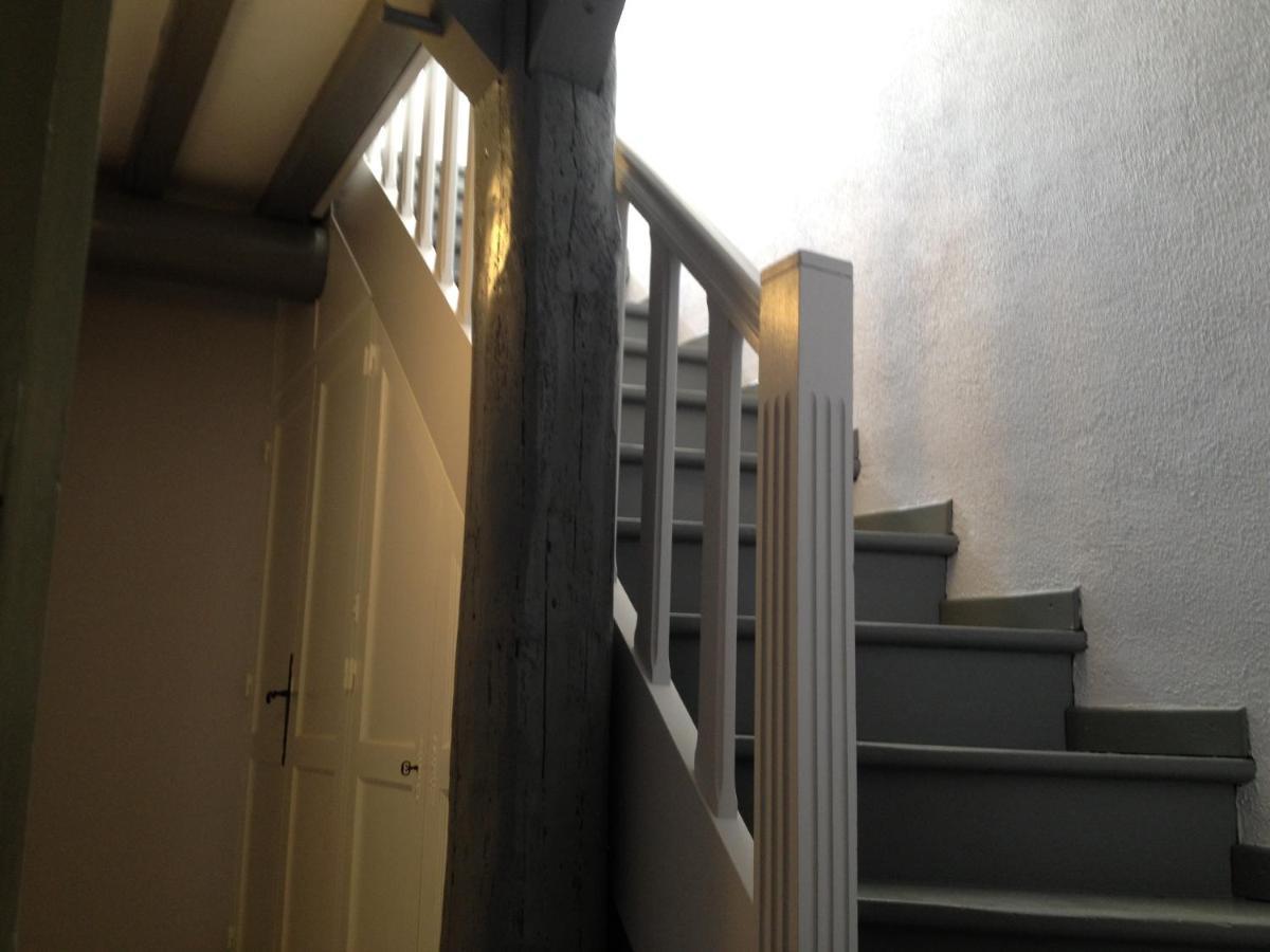 Le Grand Rouget Apartment Beaucaire  Exterior photo